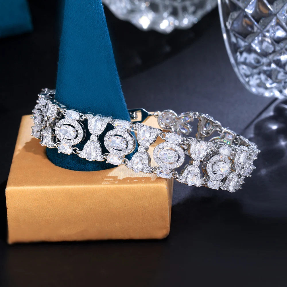 ThreeGraces High Quality Light Blue Cubic Zirconia Silver Color Elegant Link Chain Bridal Bracelet for Women Party Jewelry BR310