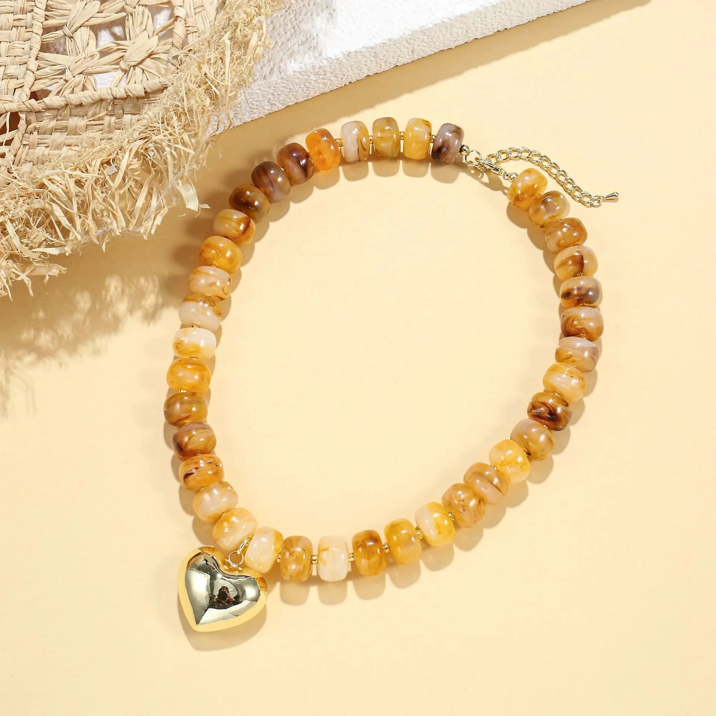 Fashion Colorful Acrylic Geometric Round Beads Heart Pendant Necklace Boho Love Heart Beaded Choker Necklaces Women Jewelry Gift