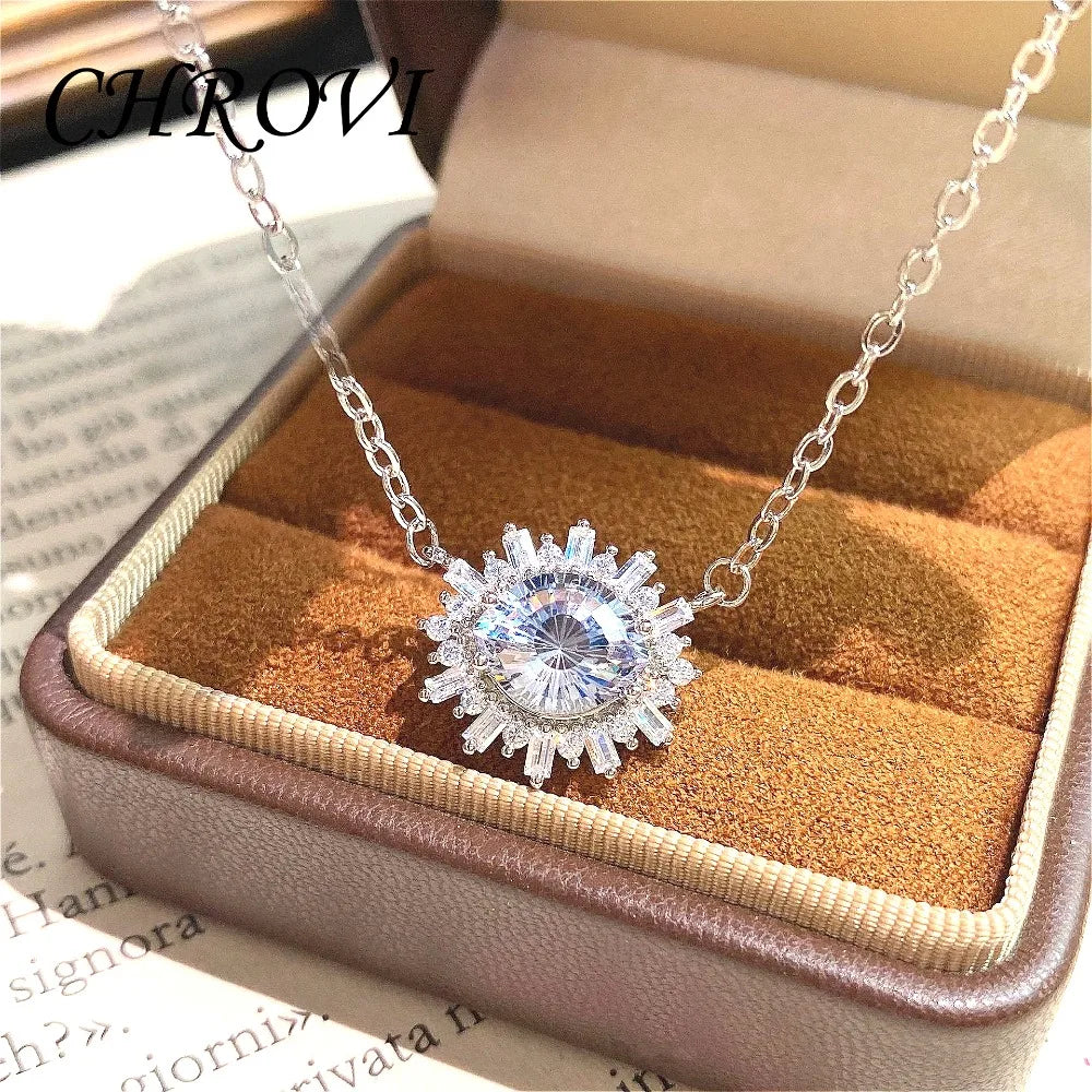 New Flashing 925 Sterling Silver Necklace Fashionable Light Luxury Collarbone Chain Necklace for Women