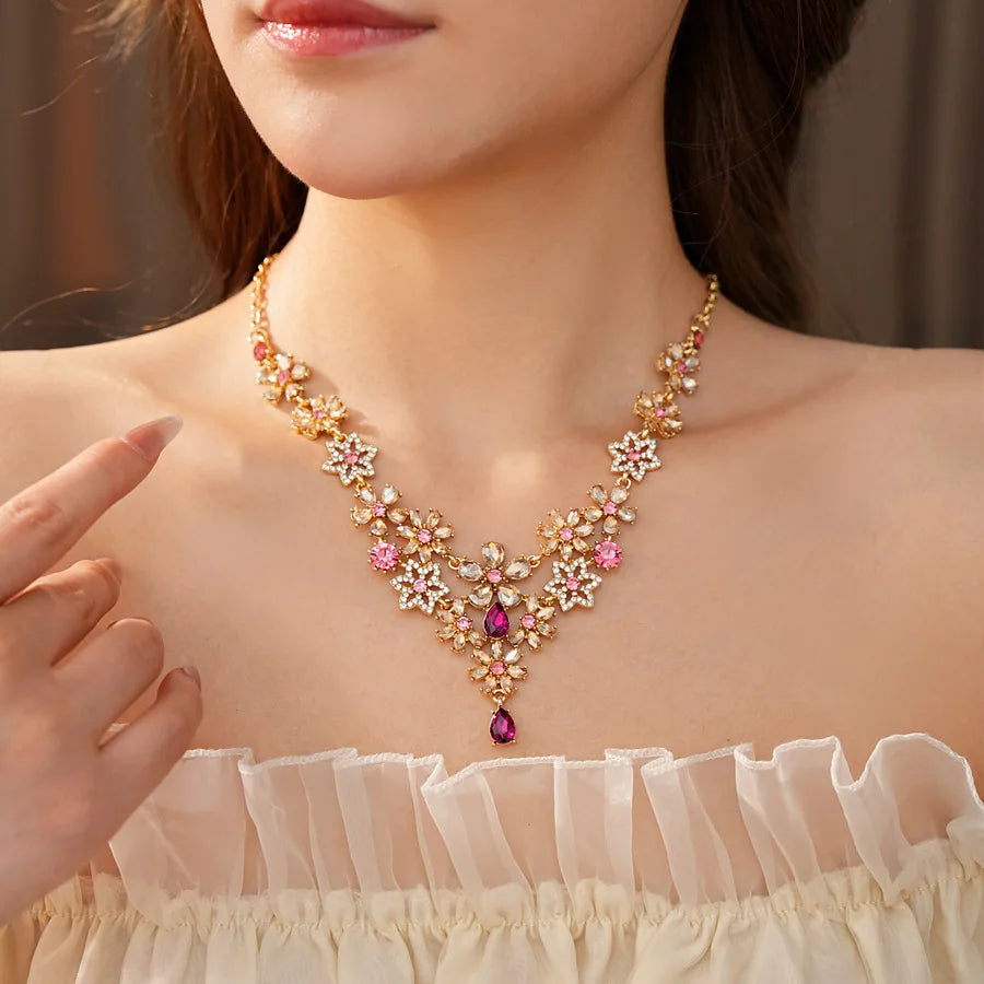 Vintage Inlaid Rhinestone Flowers Snowflake Jewelry Sets for Women Retro Exquisite Versatile Light Luxury Earring Necklace Set