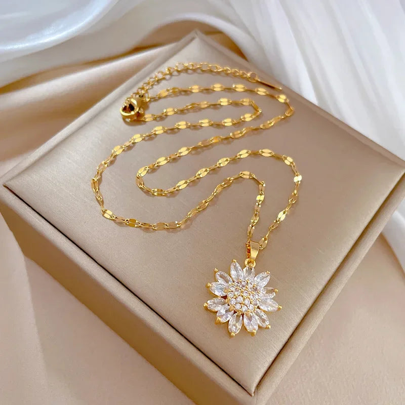316L Stainless Steel Luxury Zircon Flower Pendant Necklace For Women Girl New Trend Clavicle Chain Jewelry Lady Gift