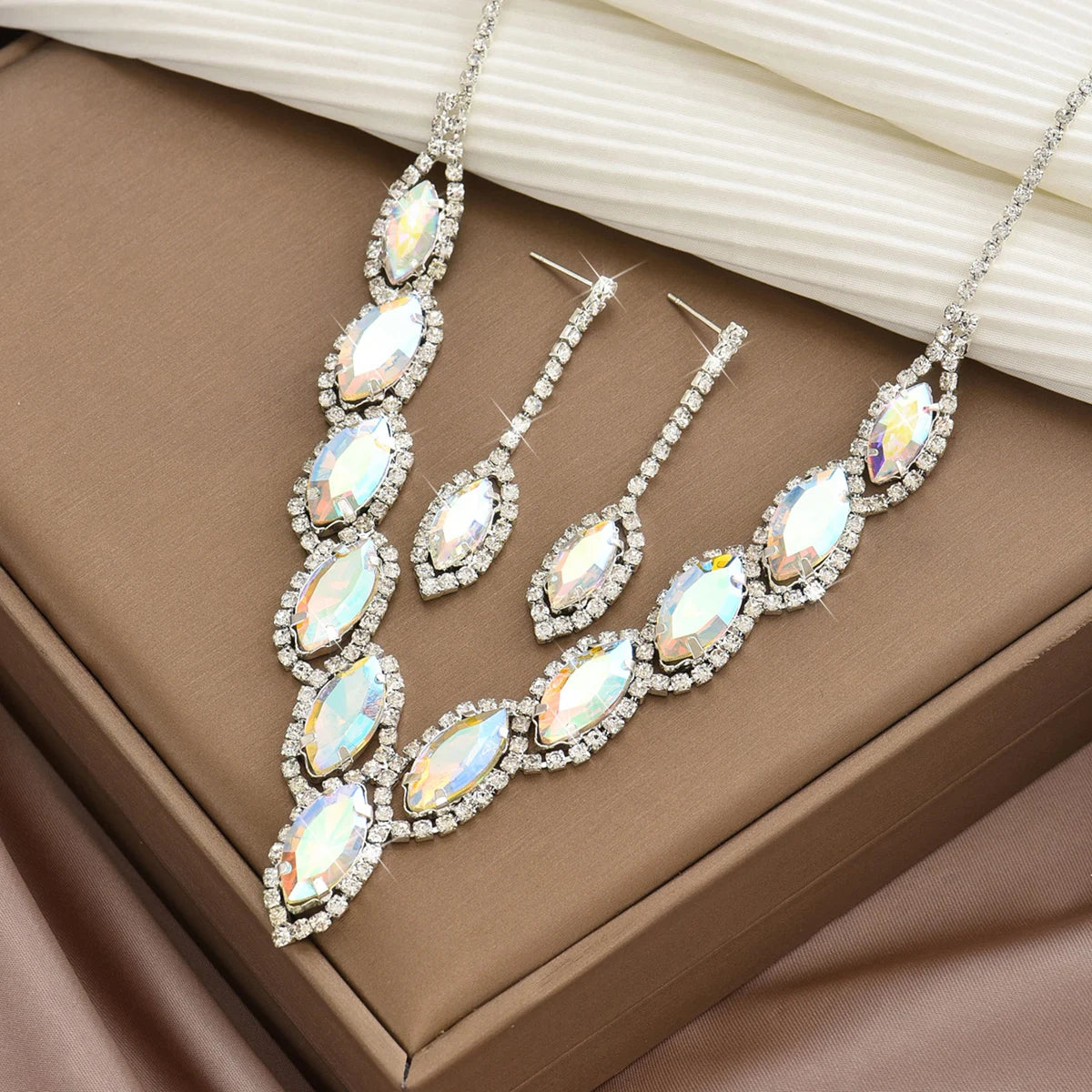 Advanced Versatile Crystal Necklace Earrings Two Piece Set Bridal Wedding Party Vacation Travel Versatile Accessories