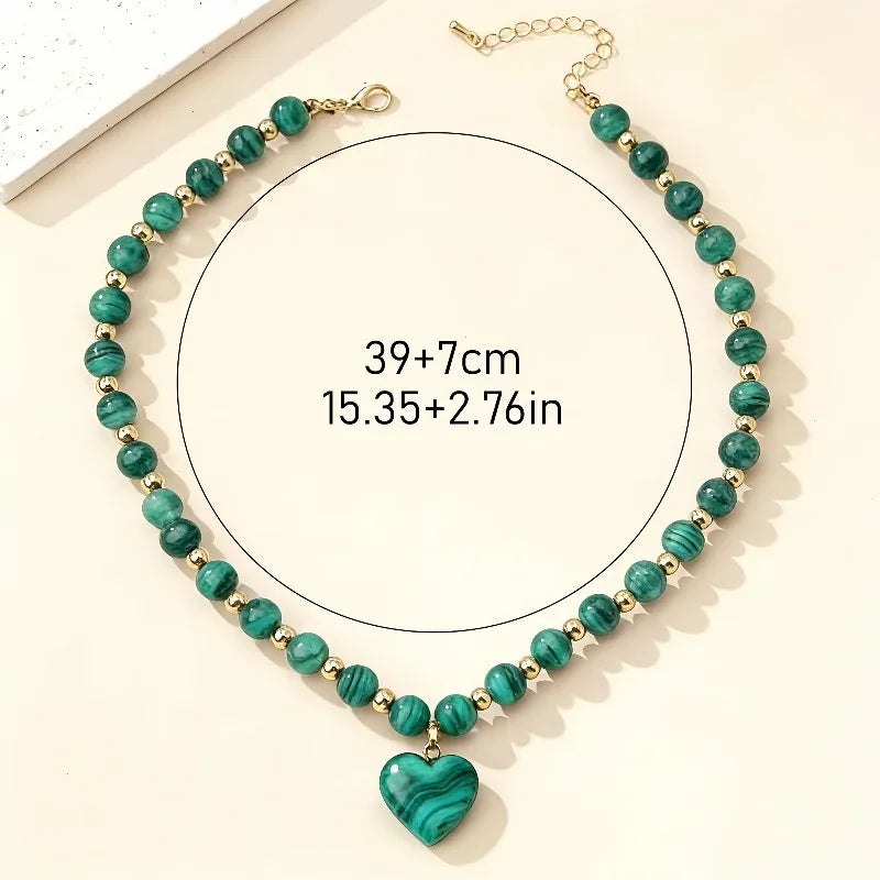Green Heart Stone Pendant Necklace Natural Stone Beaded Chain Choker Necklaces Fashion Jewelry for Women Daily Party Wear Gifts