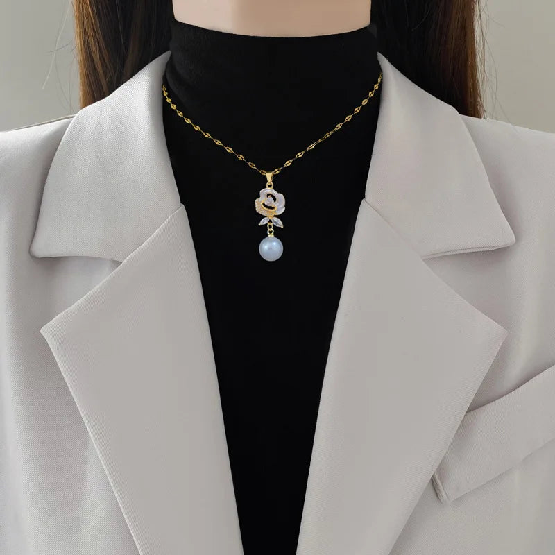 Romantic Shell Flower Pendant Necklace with Imitation Pearl Luxury Trendy Wedding Accessories Gift Aesthetic Jewelry for Women