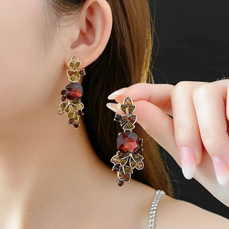 Unique Design Square Leaf Earrings Choker Nacklace for Women Light High-end Red Rhinestone Jewelry Sets Anniversary Gift H