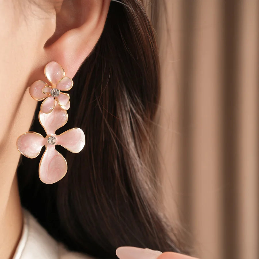 Double Layered Smudging Enamel Flower Drop Earrings for Women Vintage Shiny Rhinestones Dangle Earring Dating Party Jewelry N