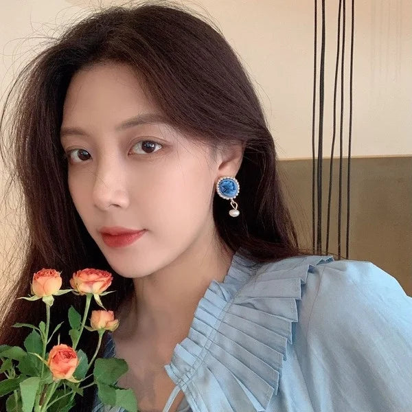 Vintage Palace Style Blue Cameo Queen Head Portrait Earrings Ins Retro Temperament Baroque Pearl S925 Silver Needle Earrings