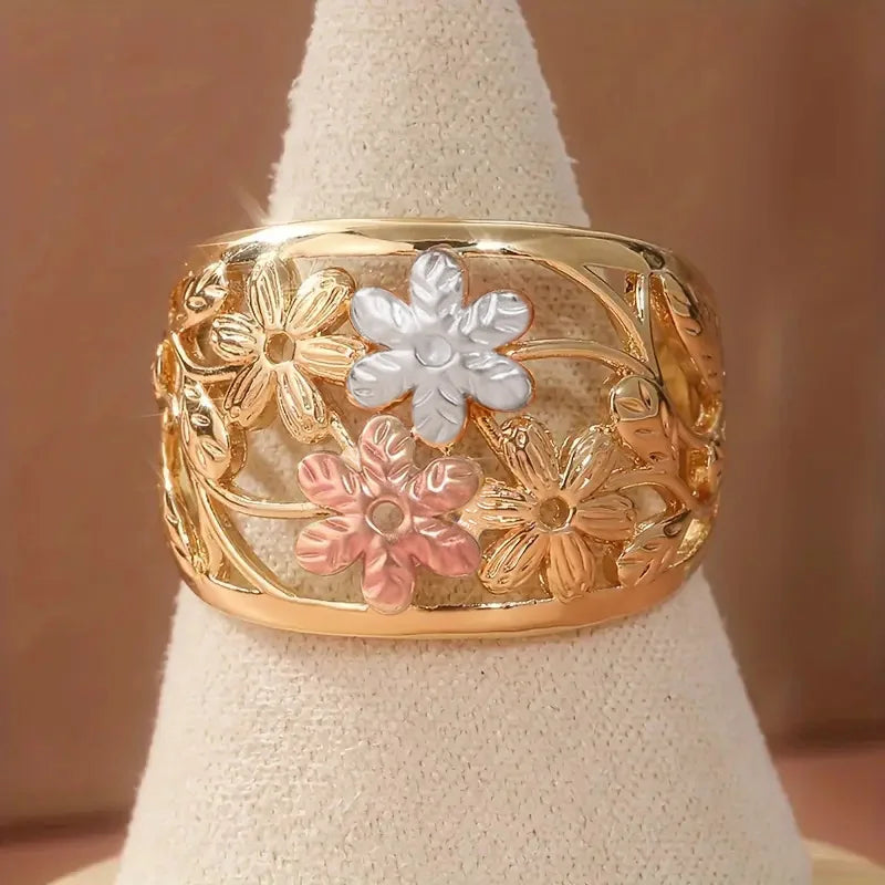Vintage Bohemian Style Handmade Carved Flower Hollow Ring Suitable for Women's Daily Vacation Style Exquisite Jewelry Accessorie