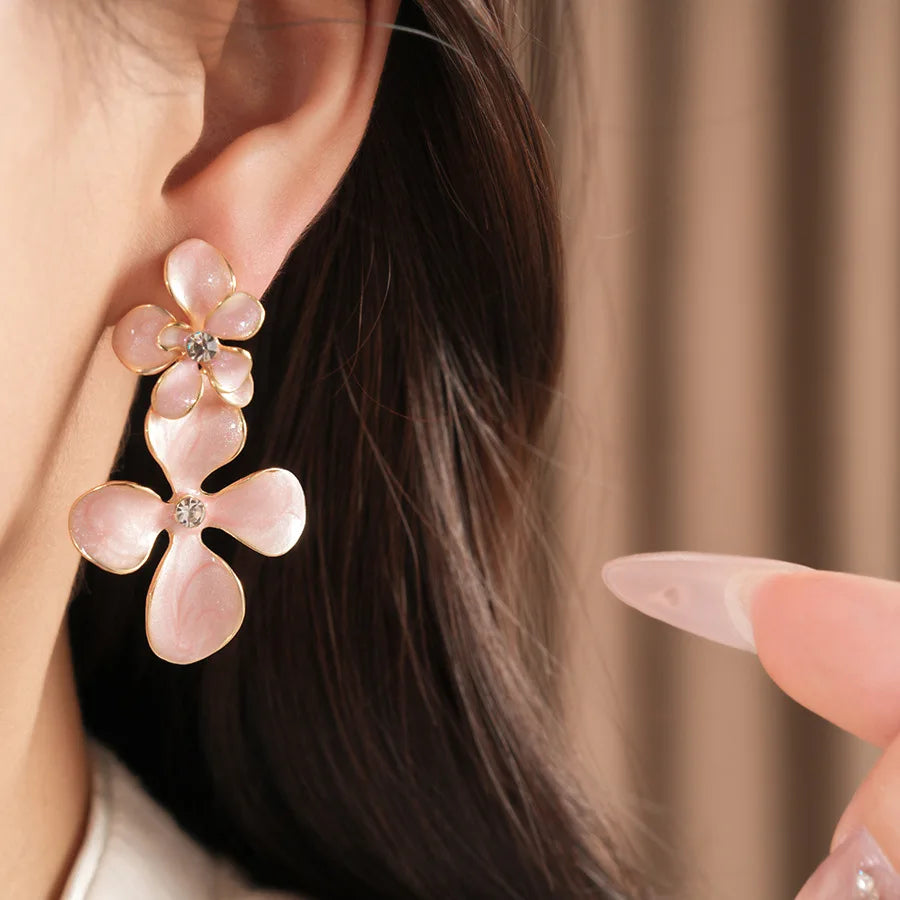 Double Layered Smudging Enamel Flower Drop Earrings for Women Vintage Shiny Rhinestones Dangle Earring Dating Party Jewelry N