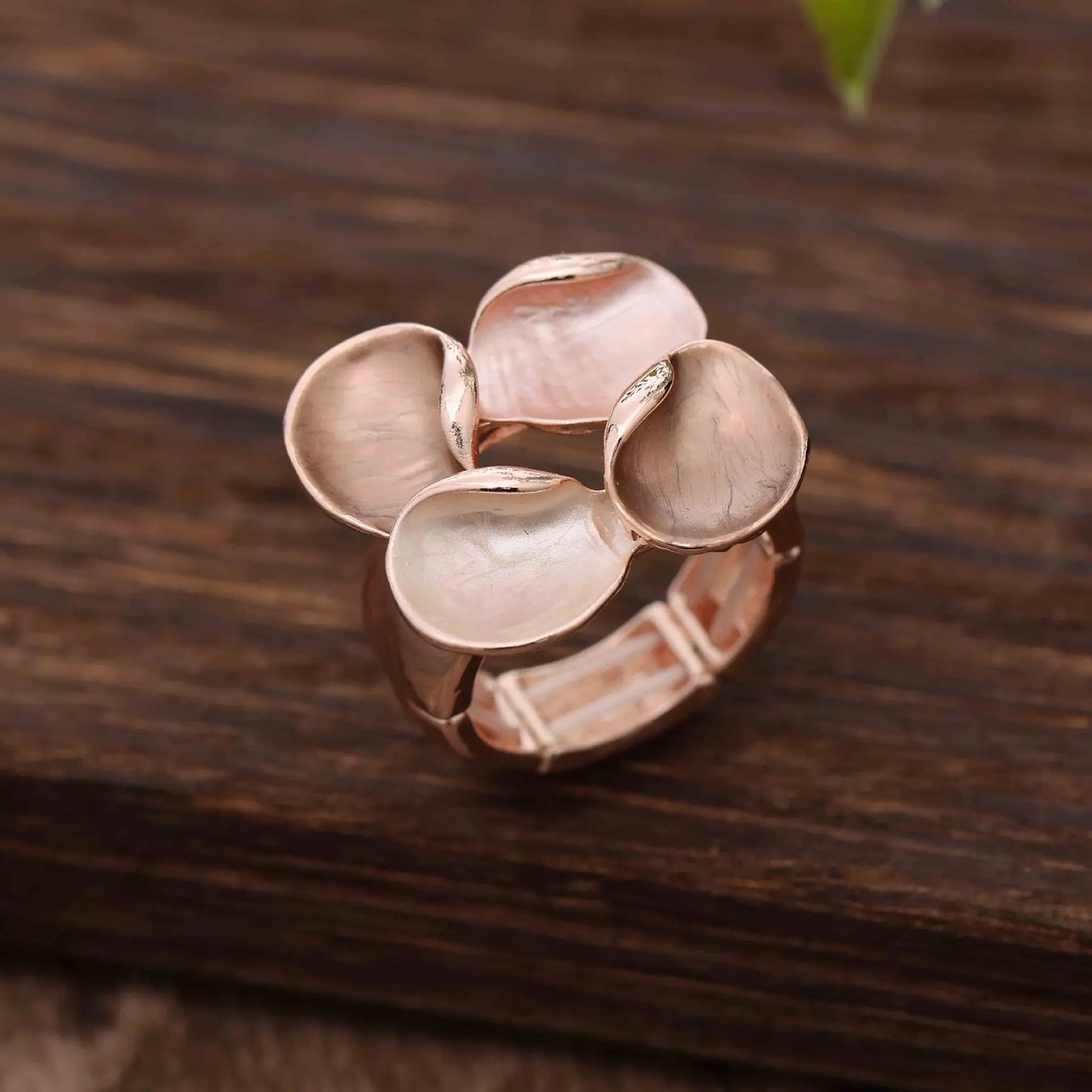 new colored petal alloy elastic ring, colored oil geometric petal women's small fresh ring