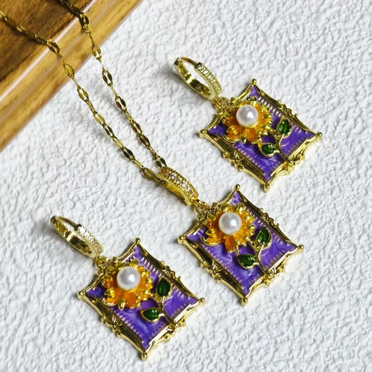 Monet Garden Sunflower Enamel Necklace Earring Set with Ancient Style, High Grade, Fashion Style, Clavicle Stainless Steel
