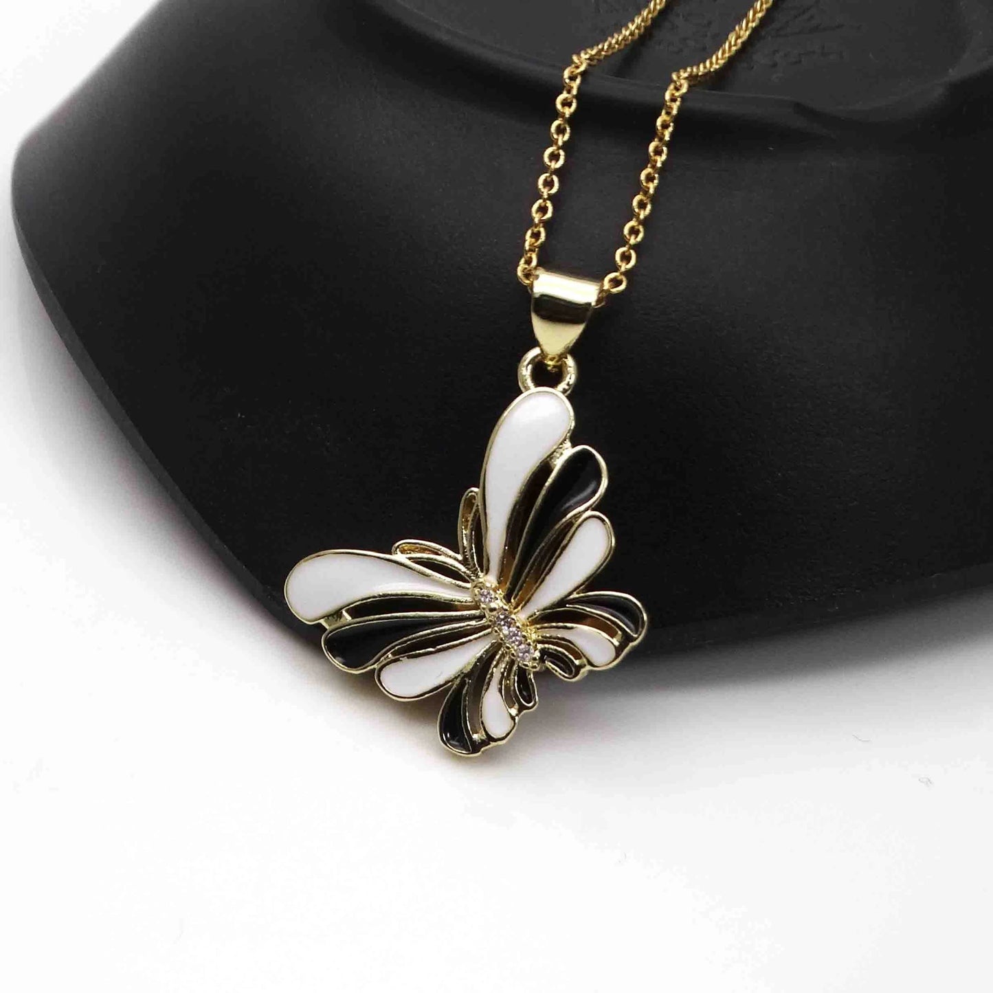 Micro zircon speckle butterfly pendant necklace Drops of paint Red purple copper gold plated DIY neck catenary necklace jewelry