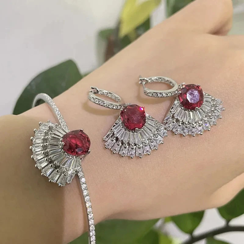 2026 New High-Quality Sparkling Crystal Seashell Seahorse Heart Cross Feather Elegant Necklace Collarbone Chain Valentine's Day
