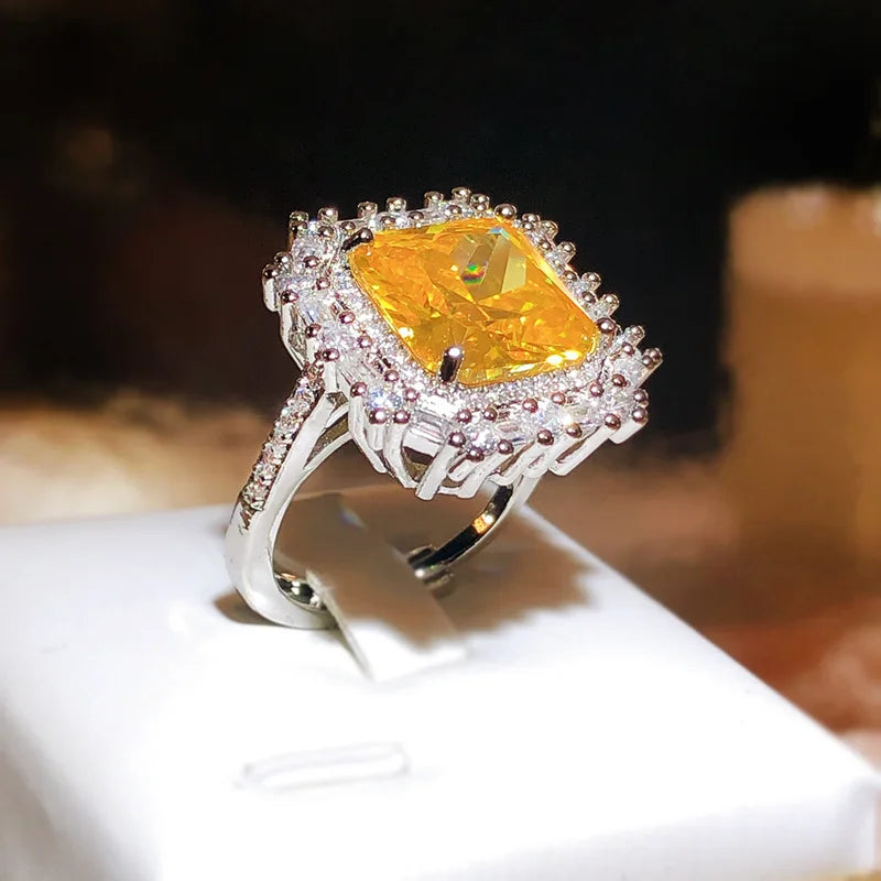 925 Silver Hot Ladies Ring Square Yellow Cubic Zircon Dance Party Jewelry Birthday Jewelry Gift Wholesale