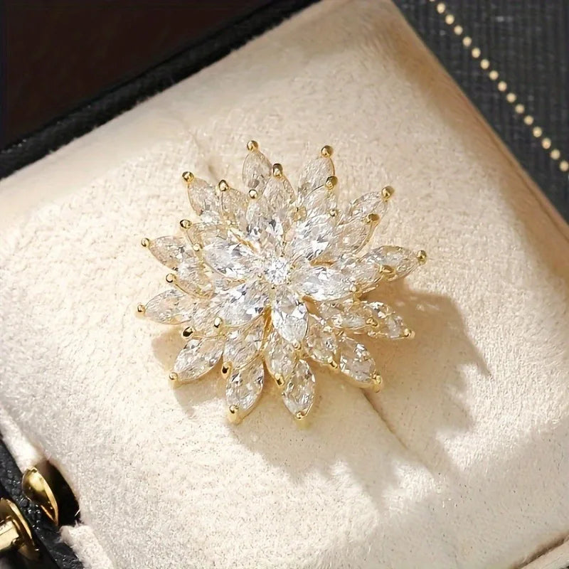 1PC Temperament Elegant Snowflake Brooch Women Exquisite Coat Pins Wedding Engagement Fashion Corsage Jewelry Accessories