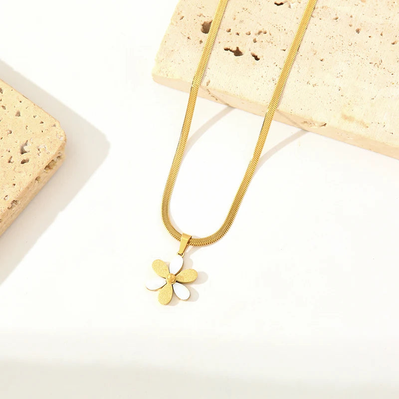 EILIECK 316L Stainless Steel Simple Flower Pendant Necklace For Women Girl New Party Gift Neck Chain Waterproof Jewelry Collar