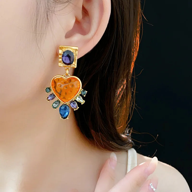 Vintage Silver Needle Earrings for Women Light Luxury Oval Love Stud Inlaid Rhinestone Drop Earring Luxury Designer Jewelry