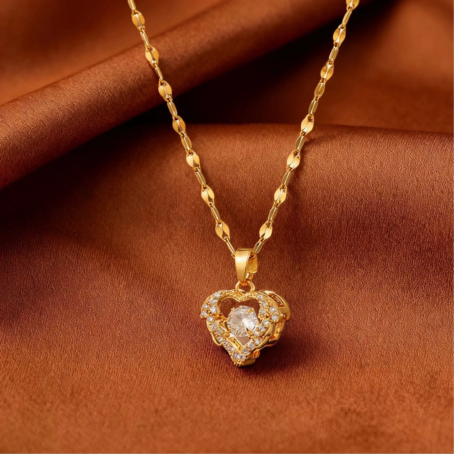 Japanese and Korean style love soul dynamic ocean heart, internet famous collarbone chain, new pendant design, titanium steel ch