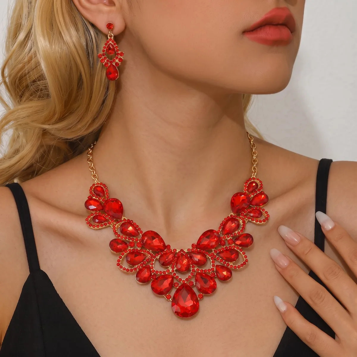 Sparkling Noble Hollow Water Drop Necklace Earrings Women's Evening Formal Dress Set Theme Party Matching Jewelry