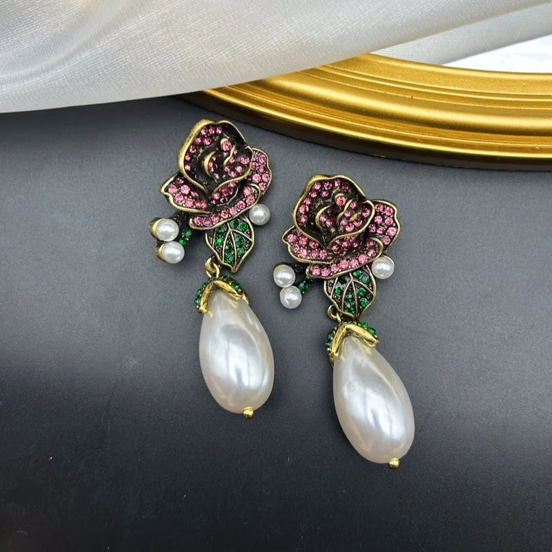 NISHIZAWA Pearls Earrings for Women Flowers Palace Style Vintage Sweet Jewelry Fashion Light Luxury Exquisite Aretes De Mujer