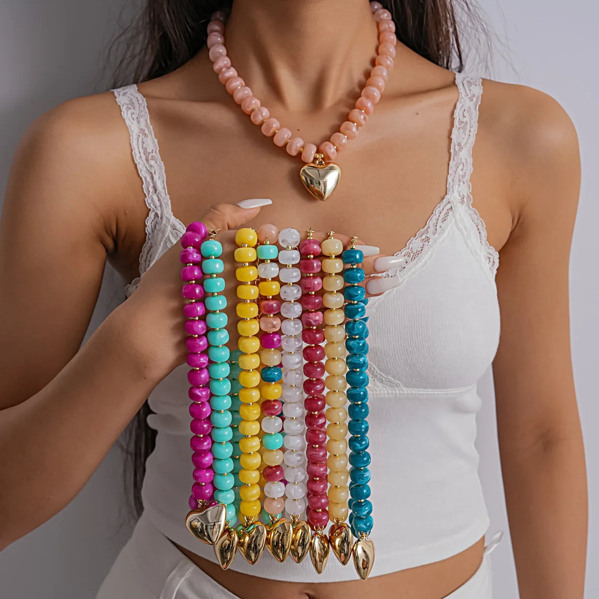 KMVEXO Bohemia Colorful Resin Beaded Heart Pendant Acrylic Necklaces for Women Aesthetic Y2K Fashion Choker Necklace Jewelry ﻿