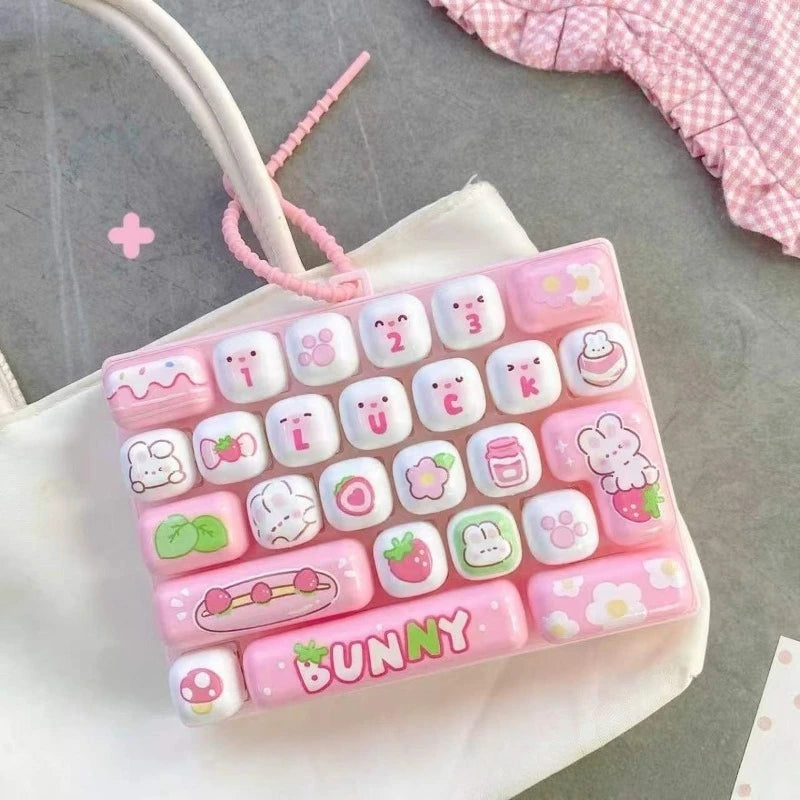 Silicone 26 Key Press Button Fidget Bag Charm Keychain Stress Relief Decompression Keyboard Keyring for Family Party Adults Kids