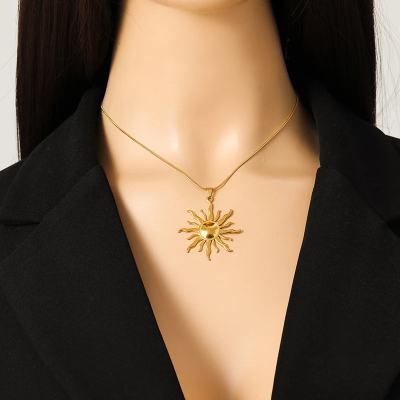 EILIECK 316L Stainless Steel Metal Sun Starfish Shells Pendant Necklace For Women Exquisite Neck Chain Waterproof Jewelry Gift