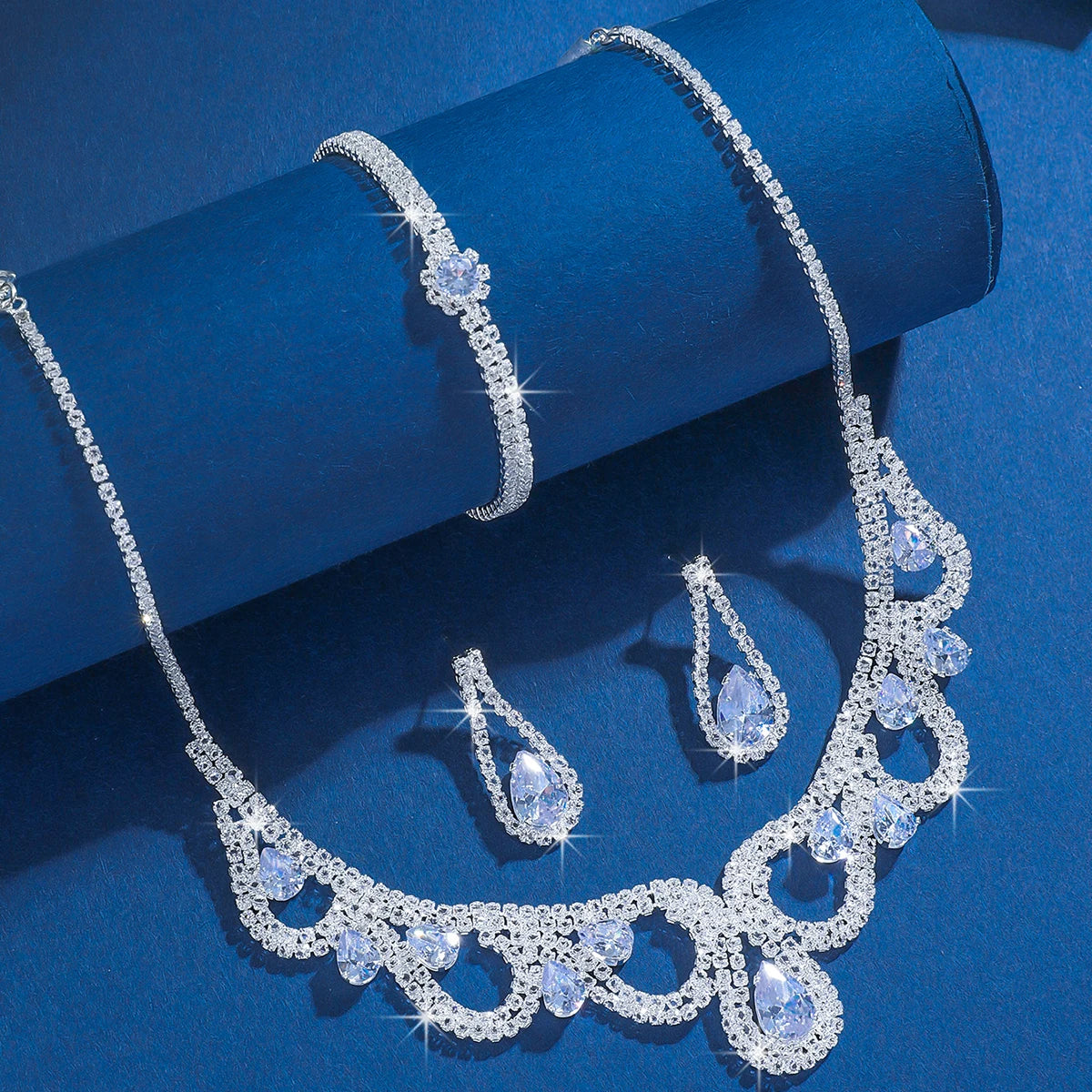 Vintage Palace Elegant Style Necklace, Earrings, Bracelet, 3-Piece Set, Bridal Style, Temperament Accessories