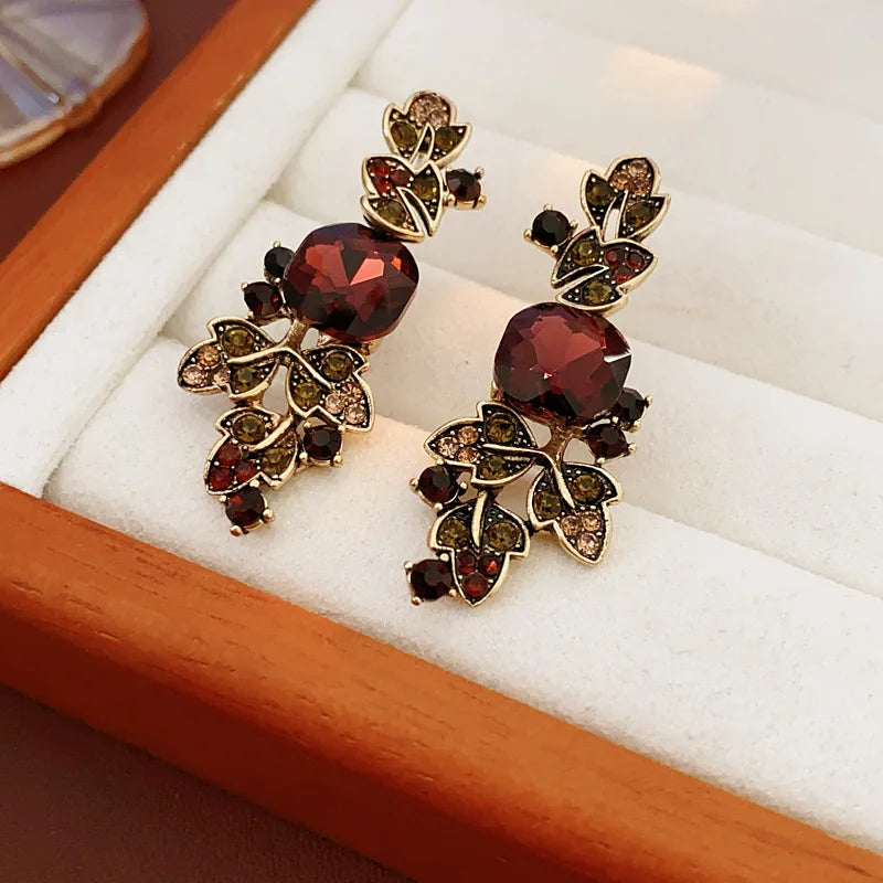 Unique Design Square Leaf Earrings Choker Nacklace for Women Light High-end Red Rhinestone Jewelry Sets Anniversary Gift H