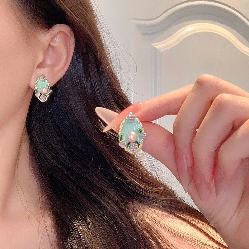 French Vintage Enamel Garden Pearl Earrings For Women Elegant Fashion Oil Drop Flower Stud Earrings Office Party Jewelry Gift