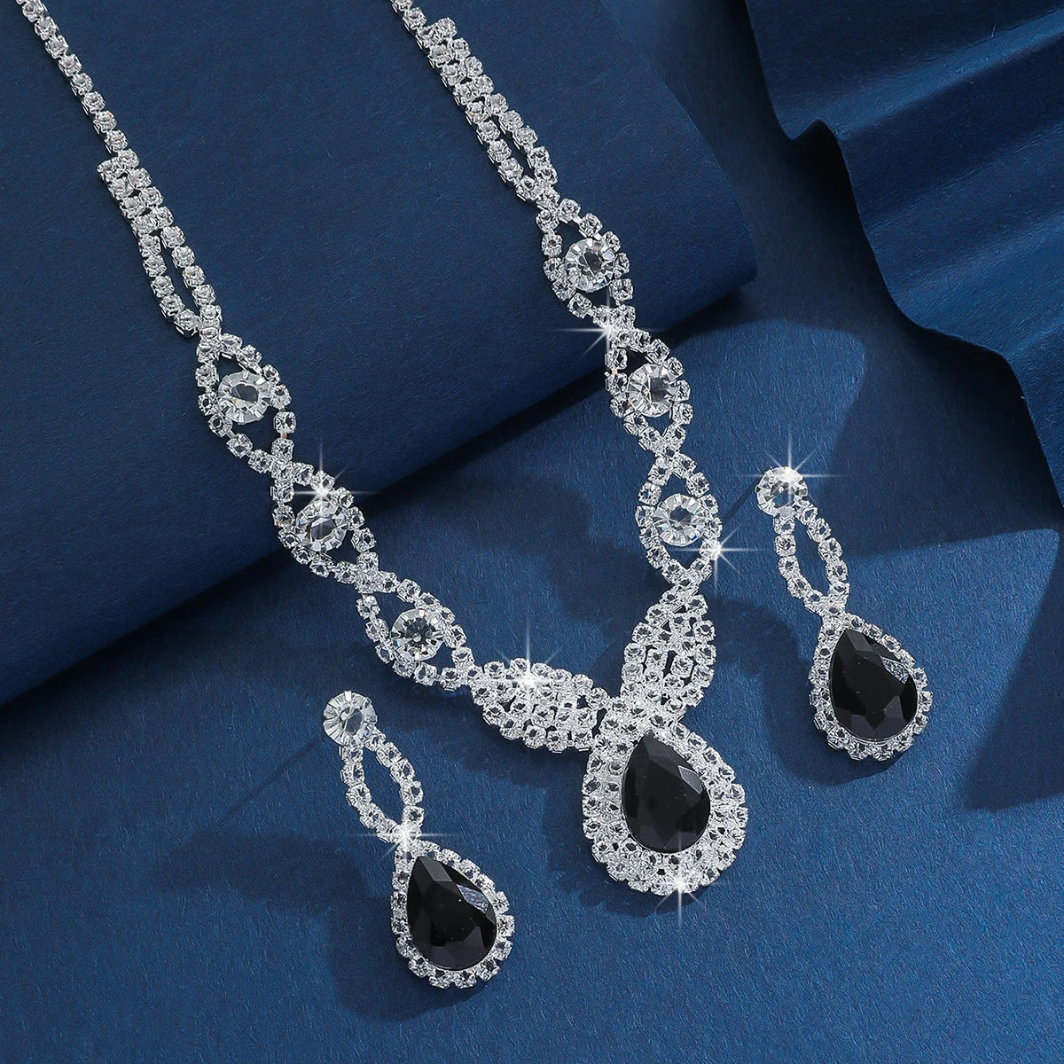 Fashionable European and American necklace earring set, bride's wedding veil, evening gift, banquet decoration set, accessories