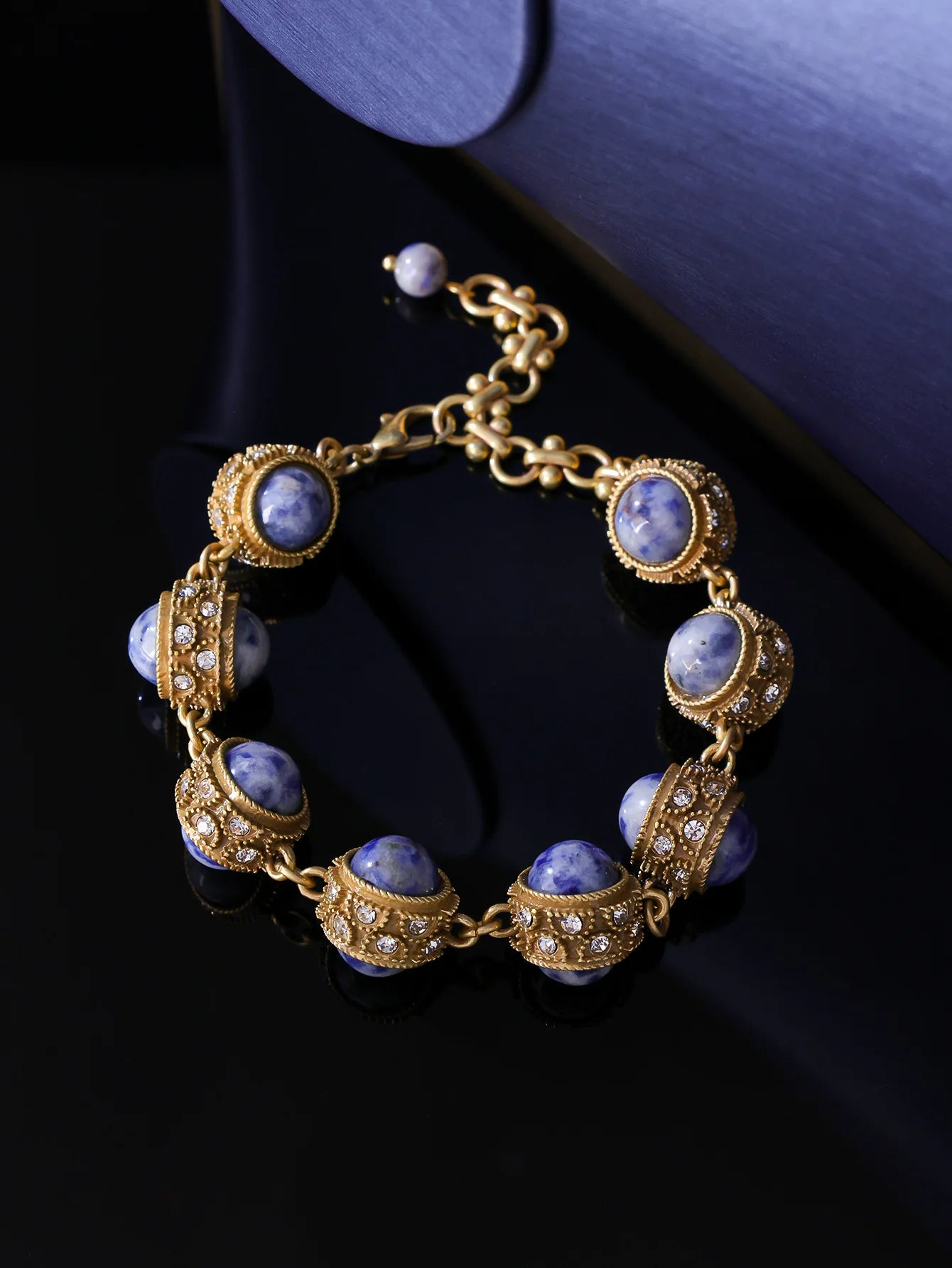 Natural Stone Bracelets for Women Vintage Palace Style Versatile Jewelry Geometric Light Luxury Elegant Pulseras Mujer