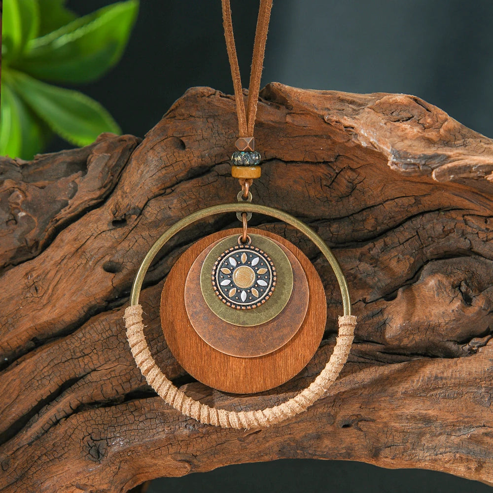 1 Pcs Women's Retro Boho Pendant Necklace Statement Large Circle Multi-layer Sweater Chain Daily Wear Commuting Party All-match