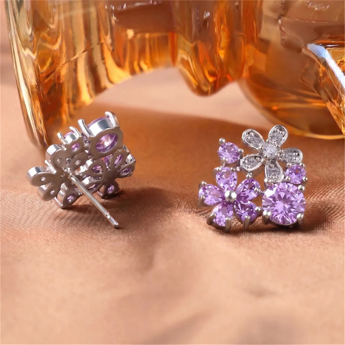Cute Small Simple Flower Charm Female Purple Zircon New Trendy Stud Earrings Silver Color Wedding Jewelry For Grace Luxury Women