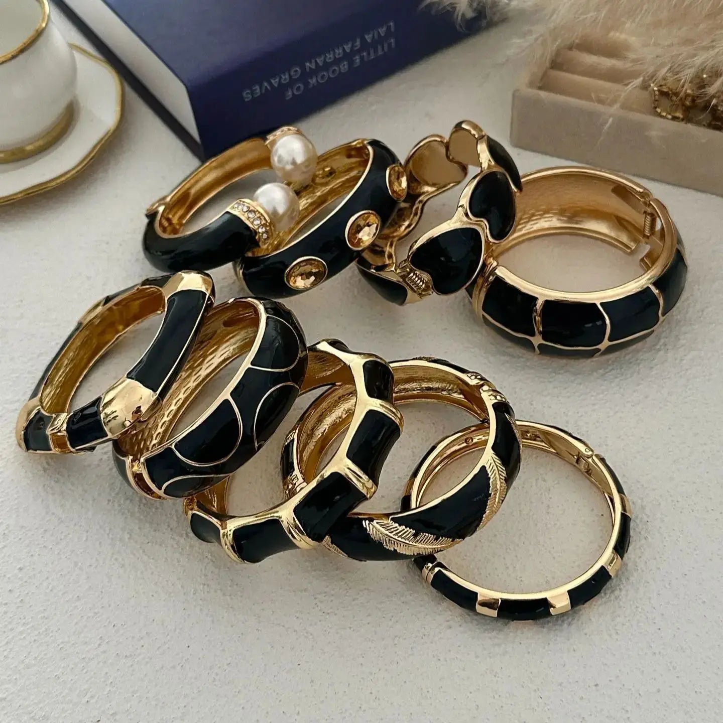 KMVEXO Black Imitation Enamel Shape Round Metal Wide Bangles for Women Geometric Irregular Spring Bracelet Pulseras Jewelry