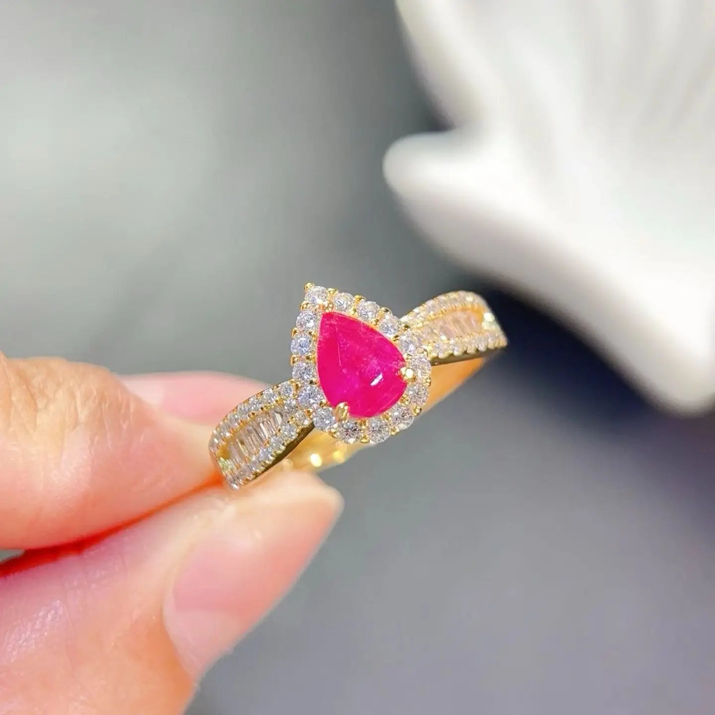 925 Silver Natural Ruby Ring With Certificate 5*7mm Pear Shape Red Gemstone Halo Split Shank Statement Ring For Women Daily Wear