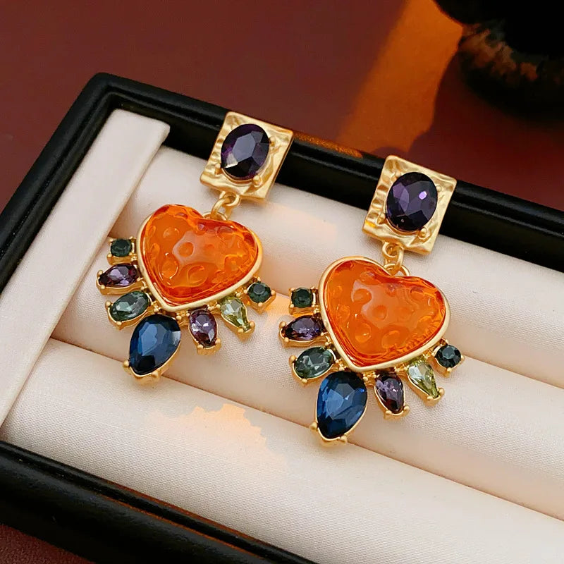Vintage Silver Needle Earrings for Women Light Luxury Oval Love Stud Inlaid Rhinestone Drop Earring Luxury Designer Jewelry