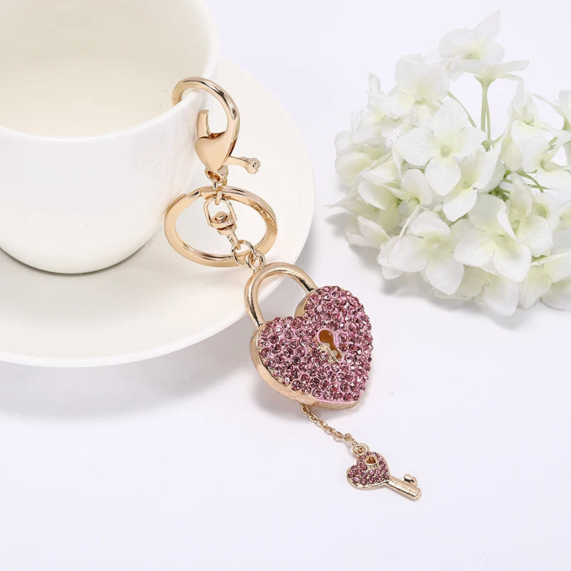 Sparkling Crystal Love Lock Key Chain Women's Luxury Handbag Pendant Souvenir Gift for Friends