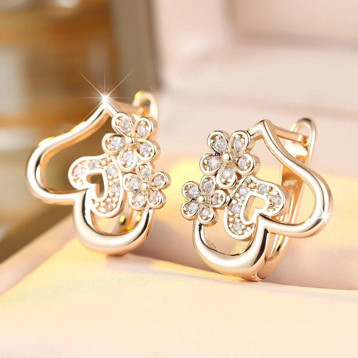 Small Heart Flower White Zircon Stone Fashion Hoop Earrings Charm Cute Female Gold Color Wedding Jewelry For Women