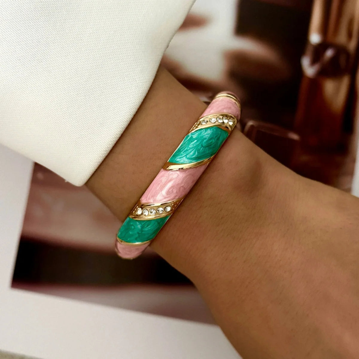 KMVEXO Sweet Pink Enamel Dripping Oil Metal Bangles for Women Bracelet Personality Trendy Temperament Charm Bracelets Jewelry ﻿