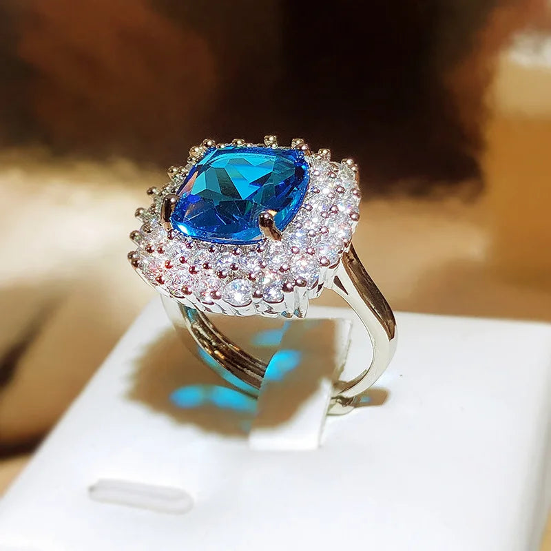 New Vintage Temperament Ring Female Simulation Full Diamond Sapphire Ring Party Birthday Jewelry Gift Wholesale