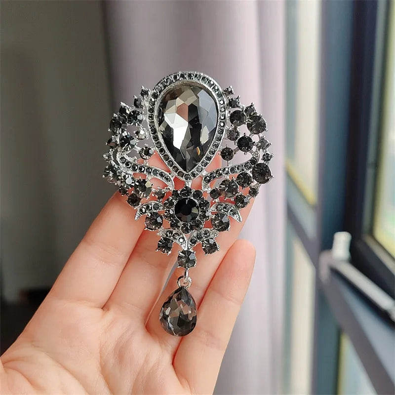 1PC Women's Fashion Charm Full Diamond Crystal Drop Brooch Suitable for Outdoor Dating, Banquet, Party, Festival Gift-8280