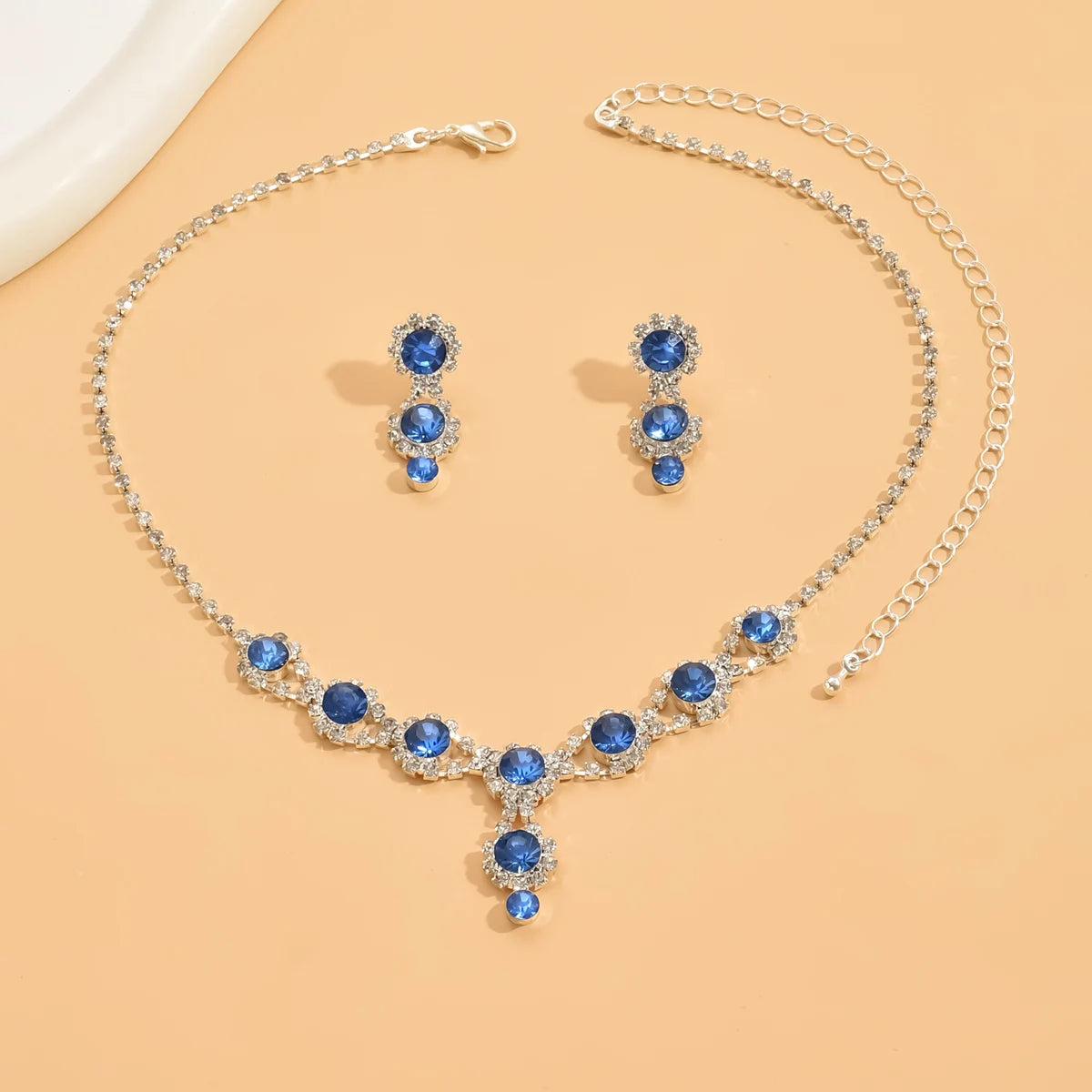 Simple and luxurious full diamond flower necklace, earring accessories suitable for commuting, dating, wedding scenes