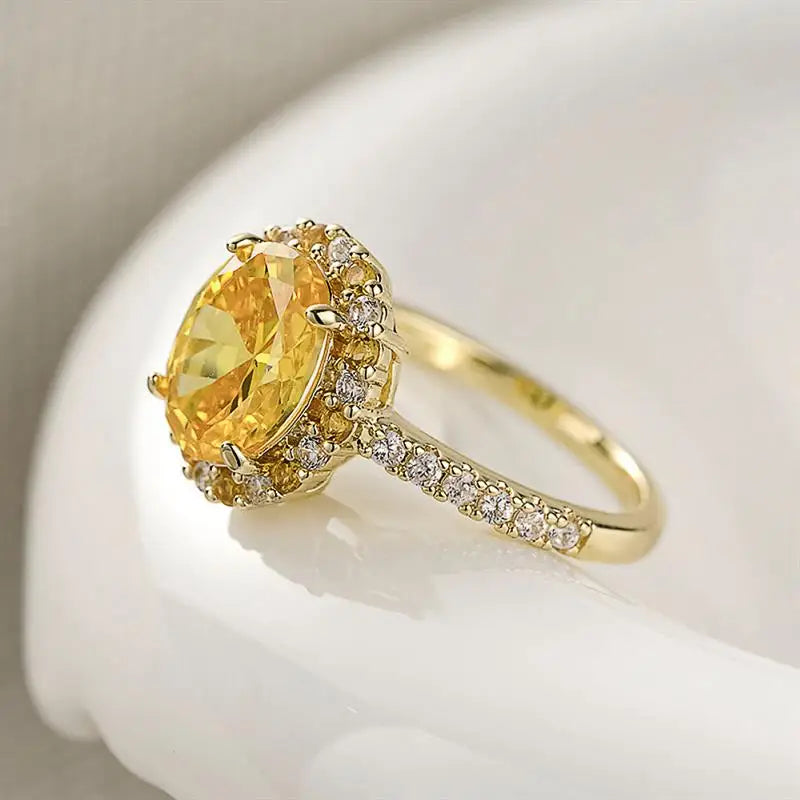 Huitan Versatile Women Gold Color Ring Charming Party Wedding Inlaid Shiny Yellow CZ Bridal Accessories Trendy Lady Jewelry Gift