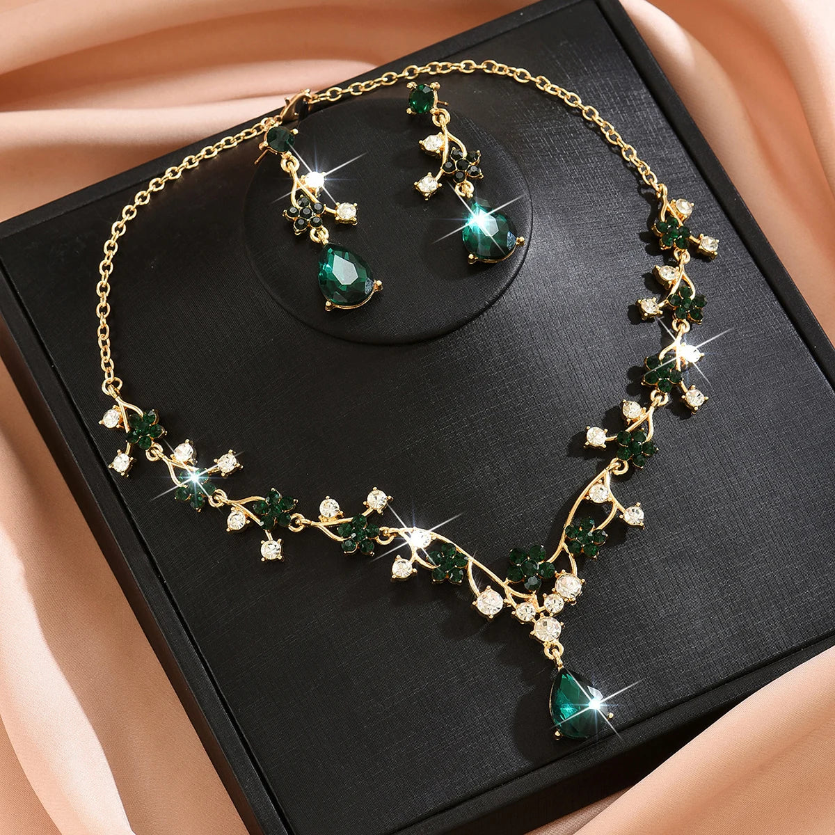 Light Luxury Diamond Inlaid Zircon Necklace Earrings Angel Tears Jewelry Two-Piece Set Wedding Accessories