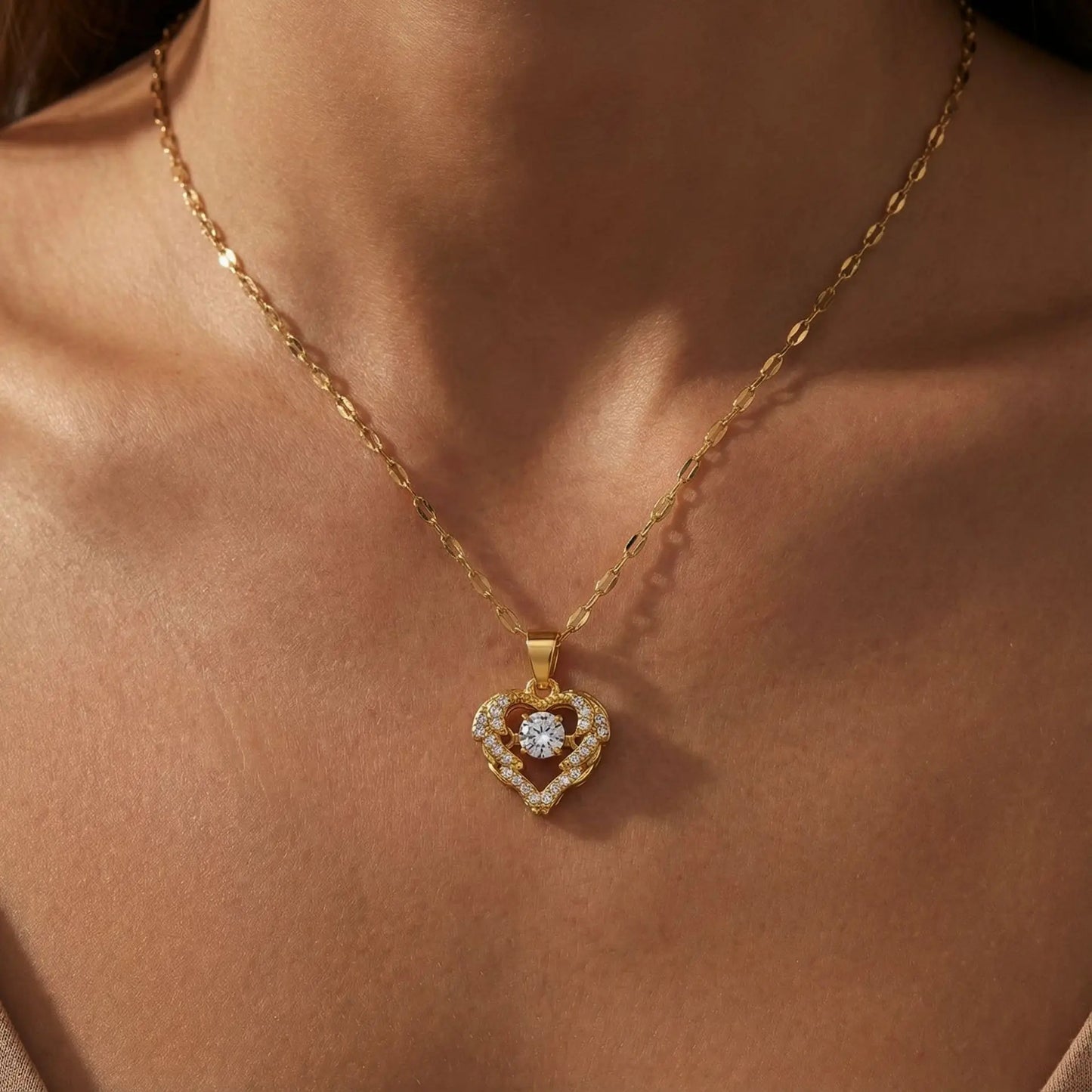 Japanese and Korean style love soul dynamic ocean heart, internet famous collarbone chain, new pendant design, titanium steel ch