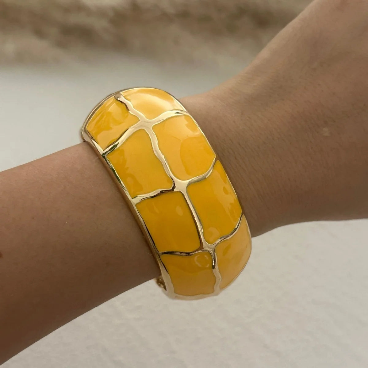 KMVEXO Yellow Dopamine Style Bangles Creative Design Fashionable Temperament Drip Oil Imitate Enamel Bracelet Women Jewelry