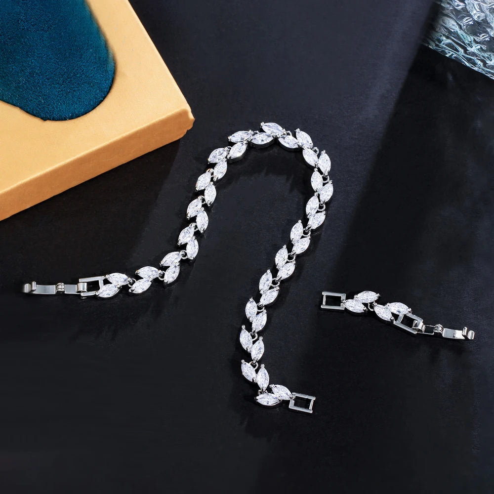 ThreeGraces New Trendy Brilliant Cubic Zirconia Leaf Shape Bridal Wedding Tennis Chain Link Bracelet Jewelry for Women B621