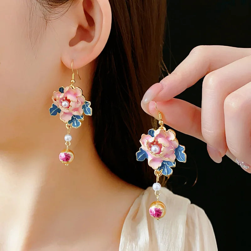 Dripping Oil Flower IDangle Earrings Woman Retro Imitation Pearl Tassel Earrings Exquisite Ear Hooks Banquet Jewelry Gifts K