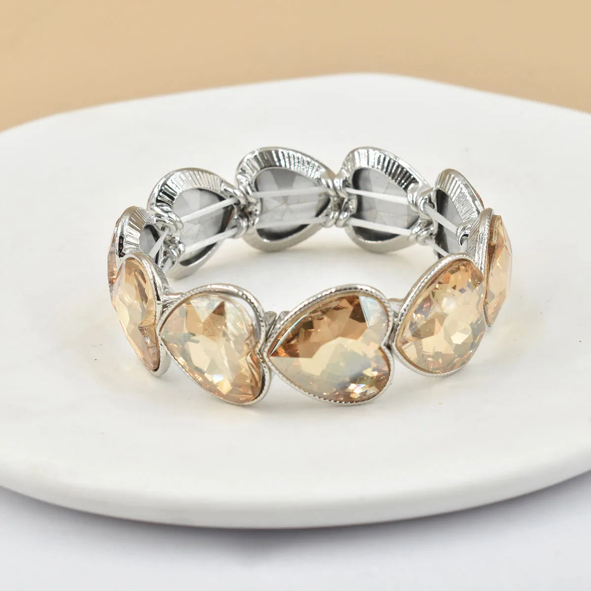 2026 New fashion crystal Women bracelet geometry thread red white blue charms elastic band heart shaped glass Atmospheric Love